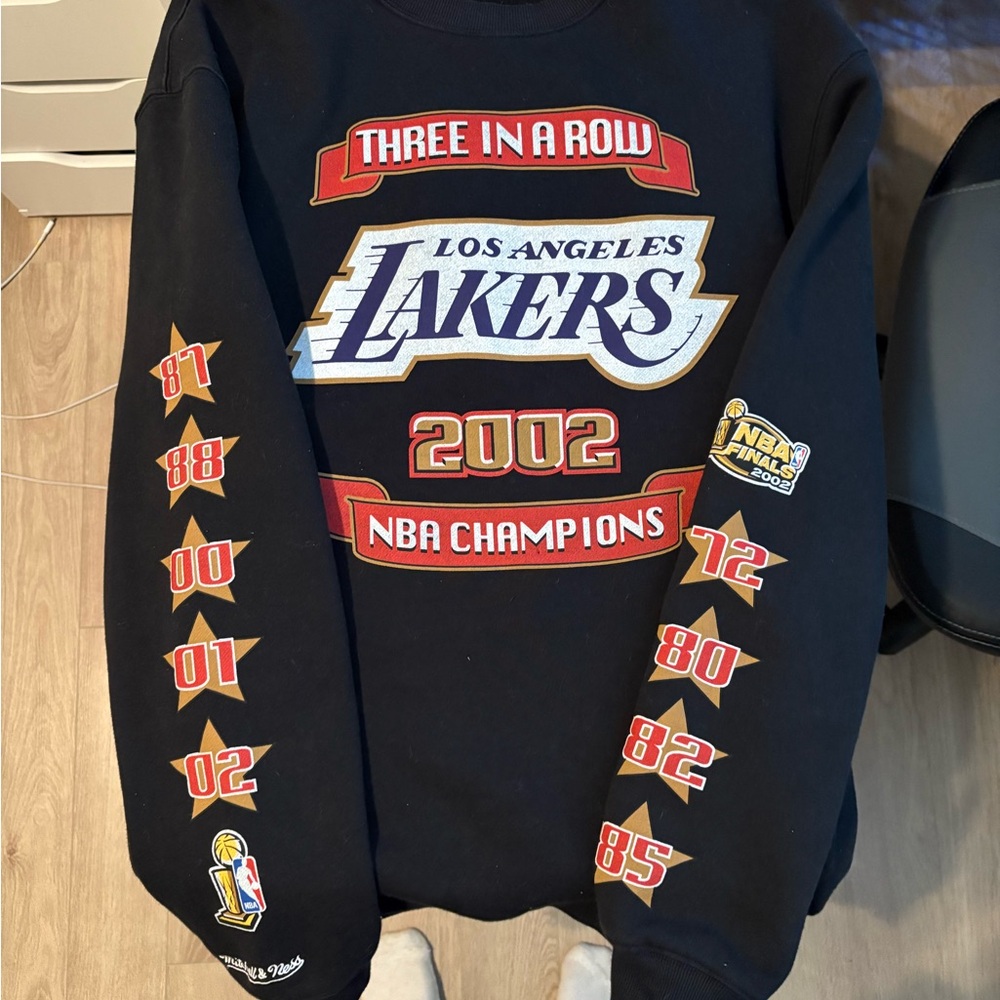 Mitchell & Ness Black NBA Champions Crewneck Sweater